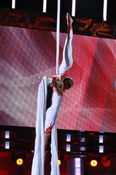 Duo Pospelov - aerial duo on silks